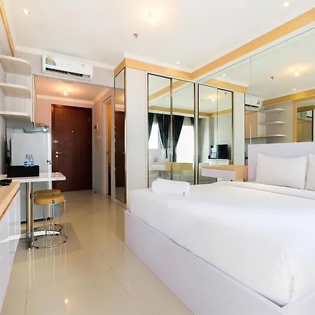 Spacious Studio Apartment Signature Park Grande By Travelio